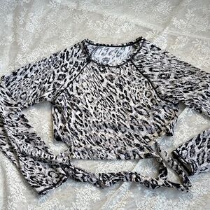 All in Motion Black and White Animal Print Gym Workout Crop Top